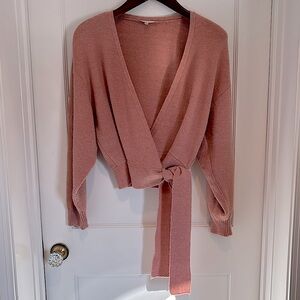 Wayf V-Neck Sweater in Dusty Pink